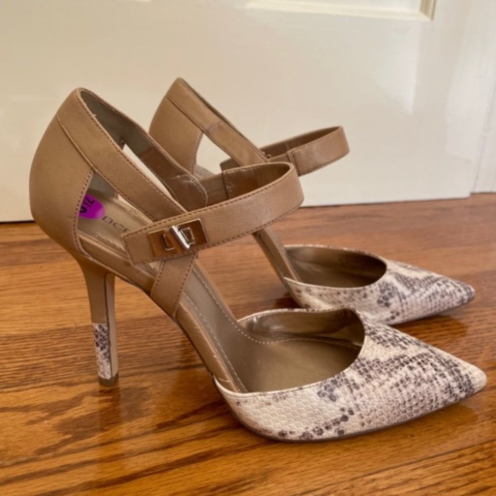 BCBGeneration Snake/tan heels with gold buckle